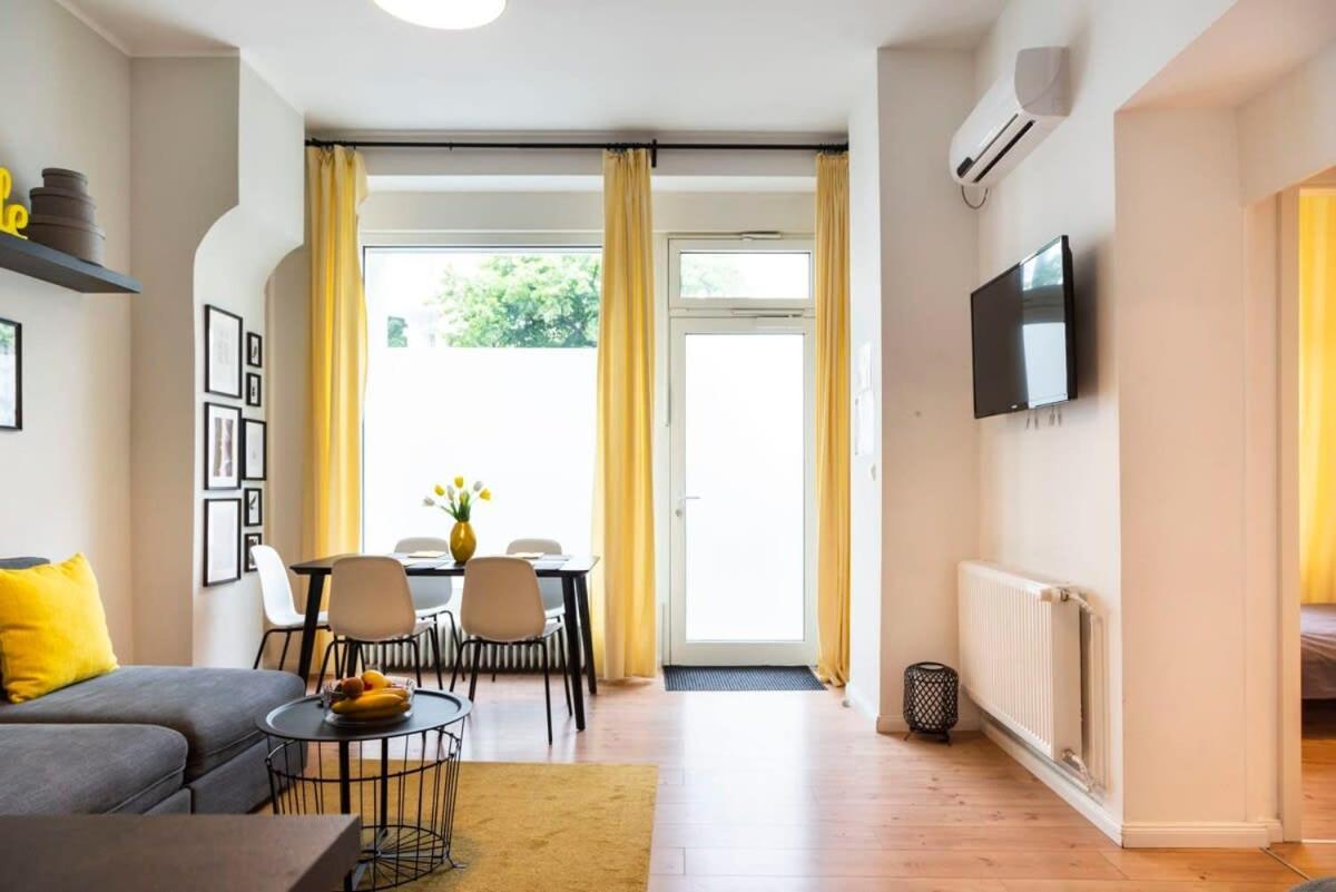 Kudamm Plus Ac Plus Selfcheckin Plus Free Street Parking Berlin Exterior foto